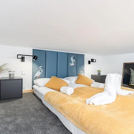 Old Town Chic With Mezzanine By Bookinghost Apartament *