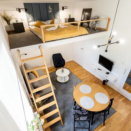 Old Town Chic With Mezzanine By Bookinghost