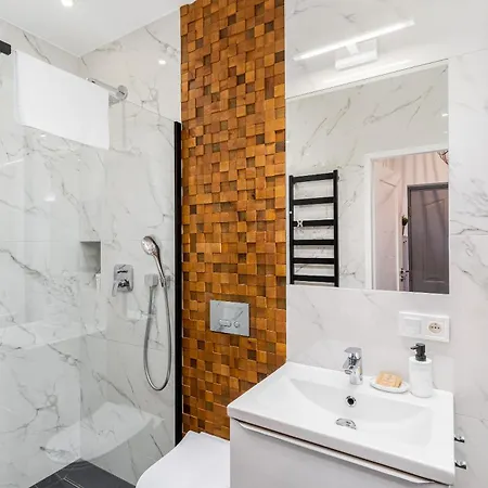 شقة Old Town Chic With Mezzanine By Bookinghost