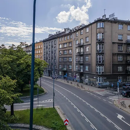 Old Town Chic With Mezzanine By Bookinghost Krakkó