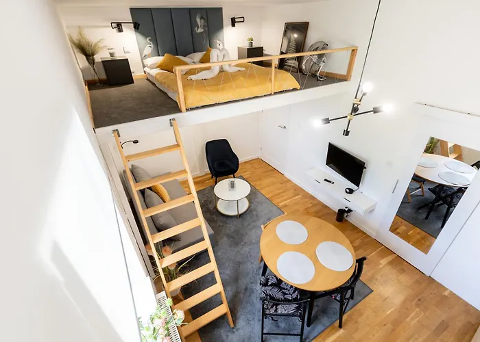 Old Town Chic With Mezzanine By Bookinghost