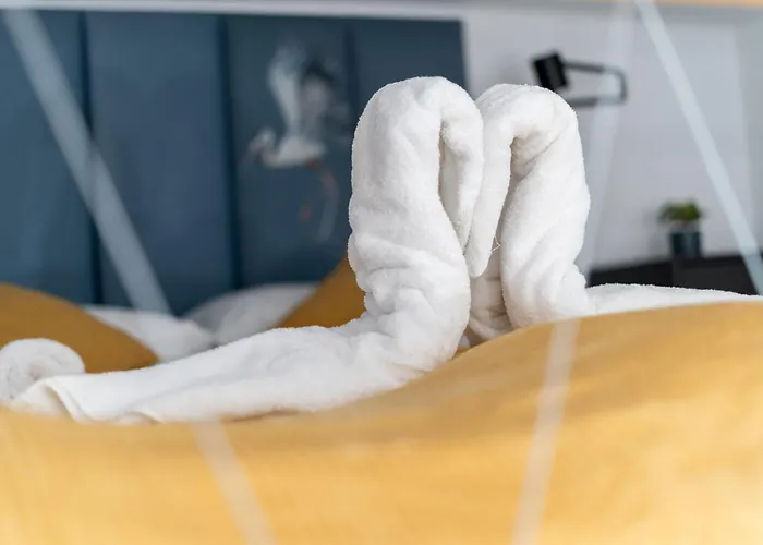 Old Town Chic With Mezzanine By Bookinghost