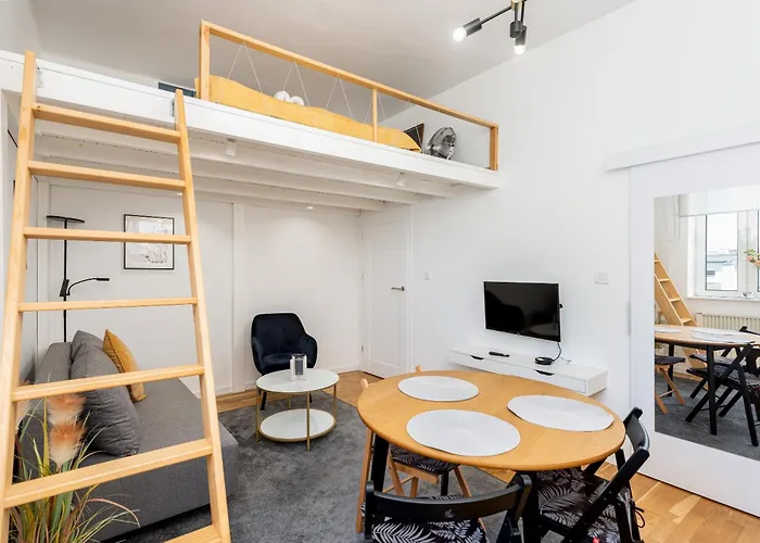 Apartamento Old Town Chic With Mezzanine By Bookinghost