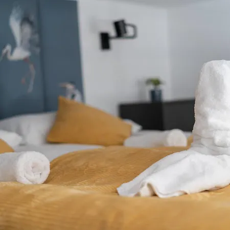 Old Town Chic With Mezzanine By Bookinghost Apartman Krakkó